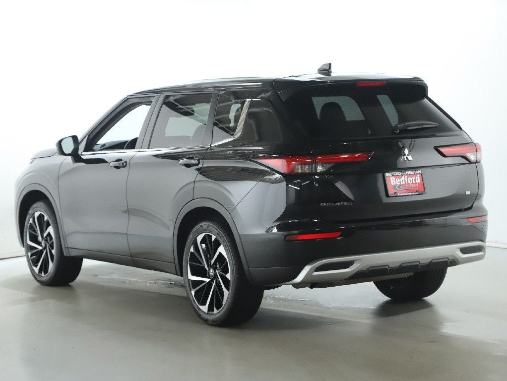 2024 Mitsubishi Outlander SE Tech Package AWD