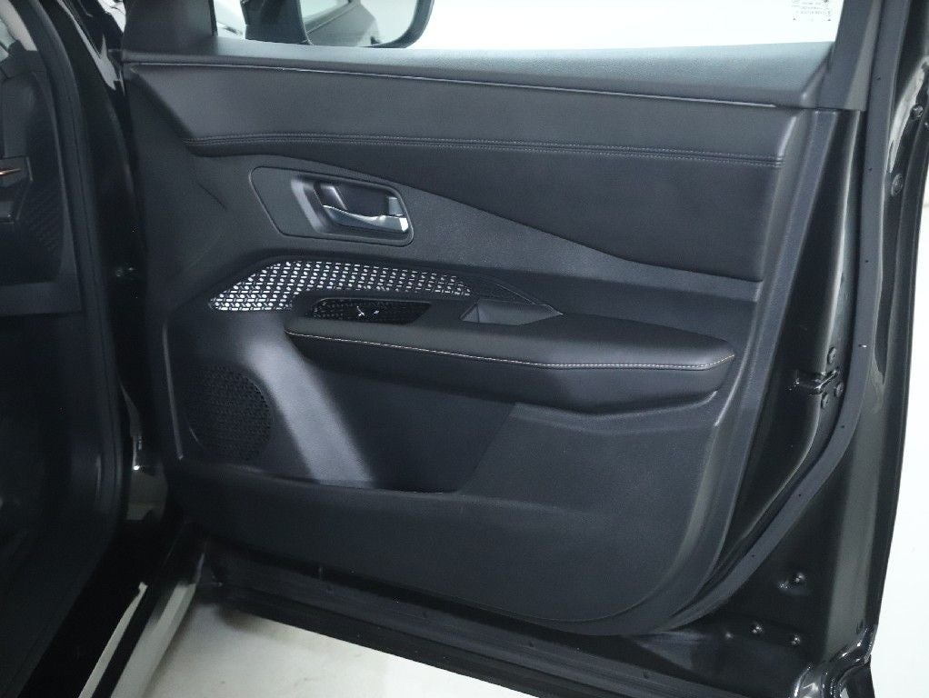 2023 Nissan Ariya ENGAGE