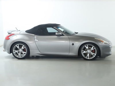 2010 Nissan 370Z Base Roadster 6-speed