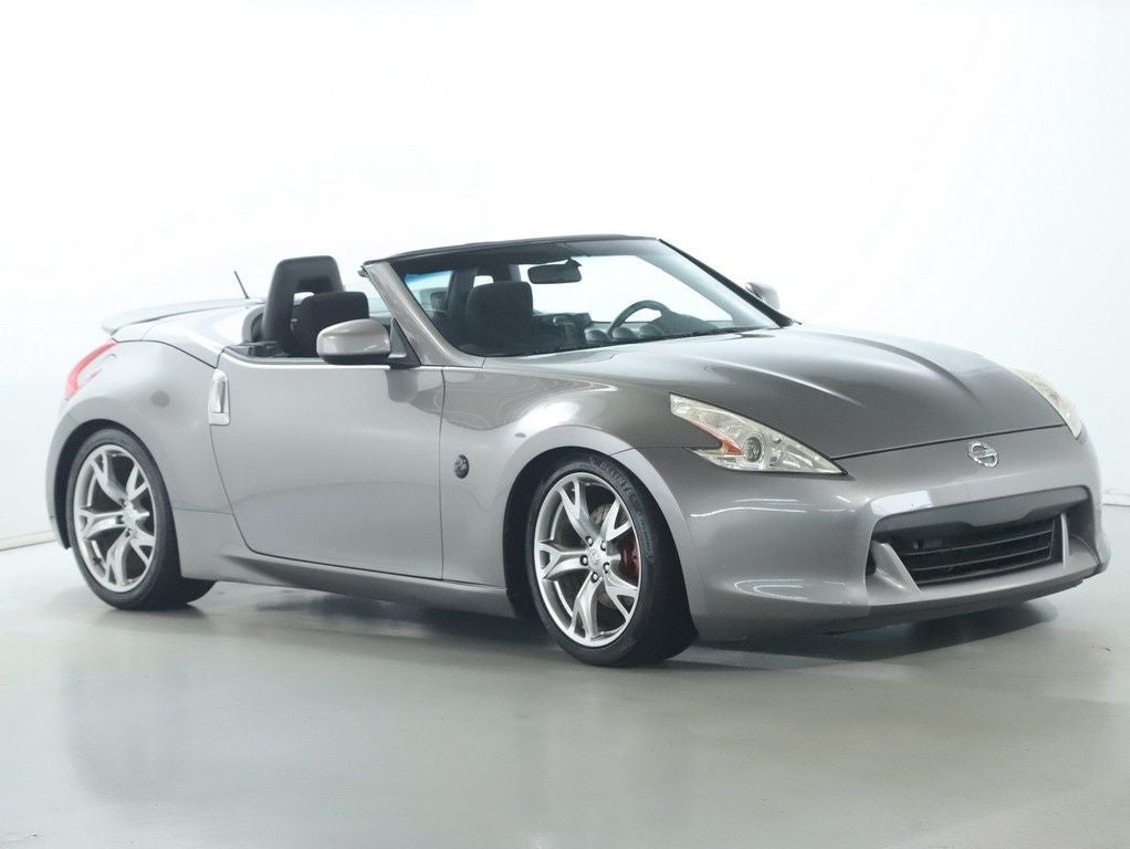2010 Nissan 370Z Base Roadster 6-speed