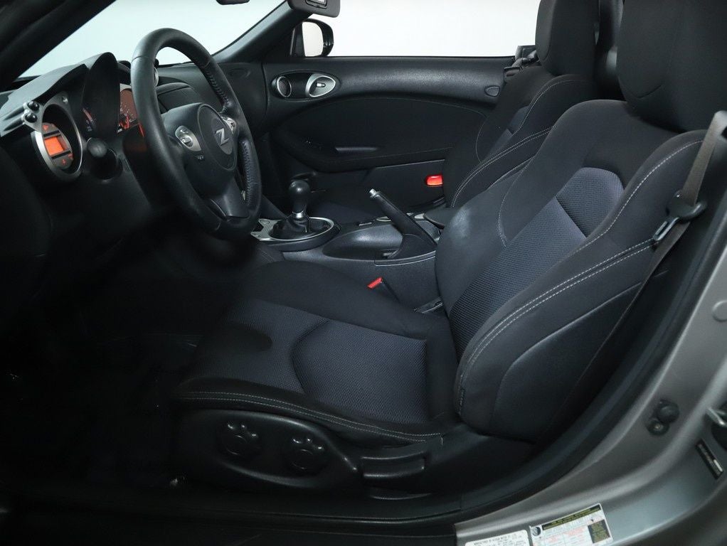 2010 Nissan 370Z Base Roadster 6-speed