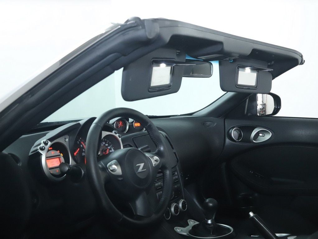 2010 Nissan 370Z Base Roadster 6-speed