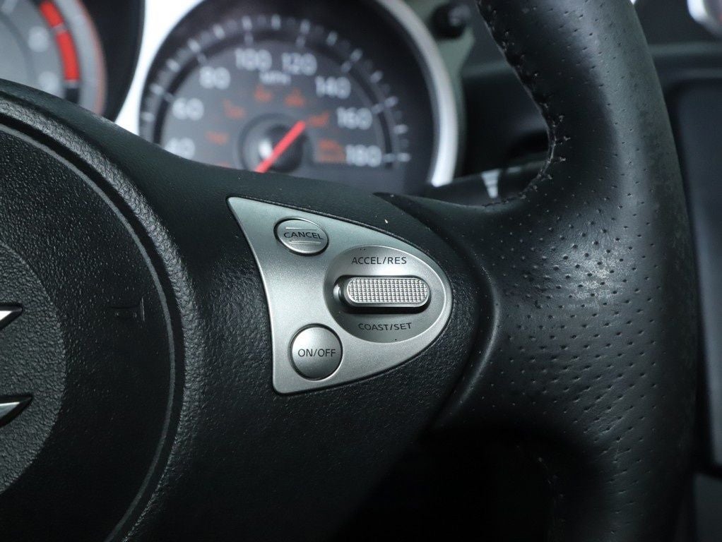 2010 Nissan 370Z Base Roadster 6-speed