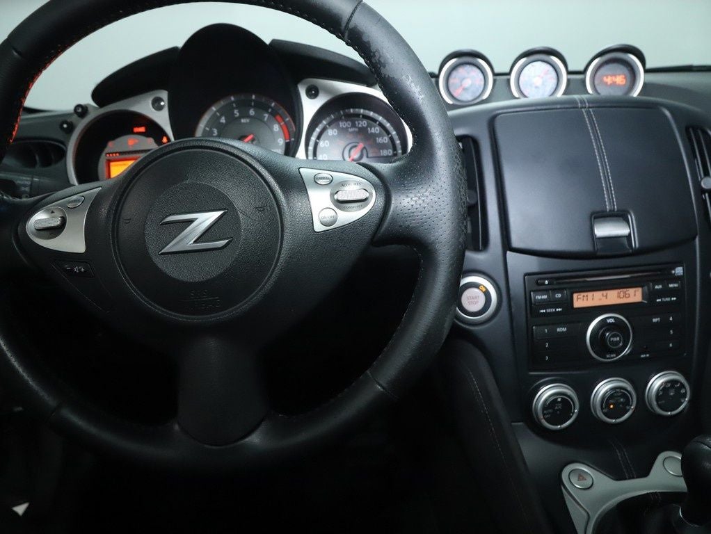 2010 Nissan 370Z Base Roadster 6-speed
