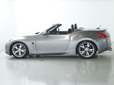 2010 Nissan 370Z Base Roadster 6-speed