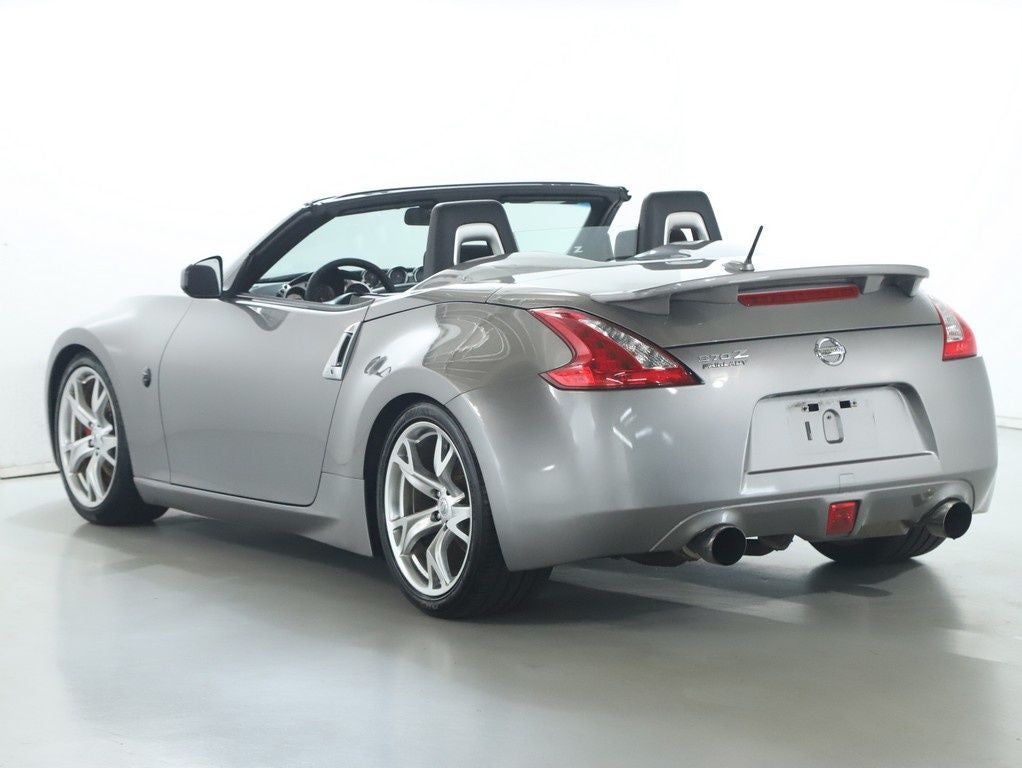 2010 Nissan 370Z Base Roadster 6-speed