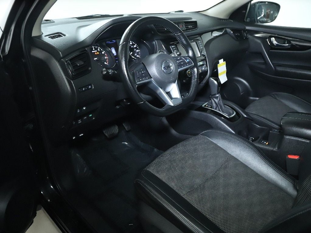 2022 Nissan Rogue Sport SV Technology Pkg. AWD