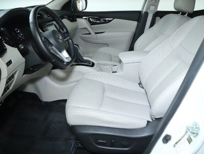 2022 Nissan Rogue Sport SL Premium AWD