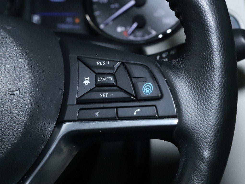 2022 Nissan Rogue Sport SL Premium AWD