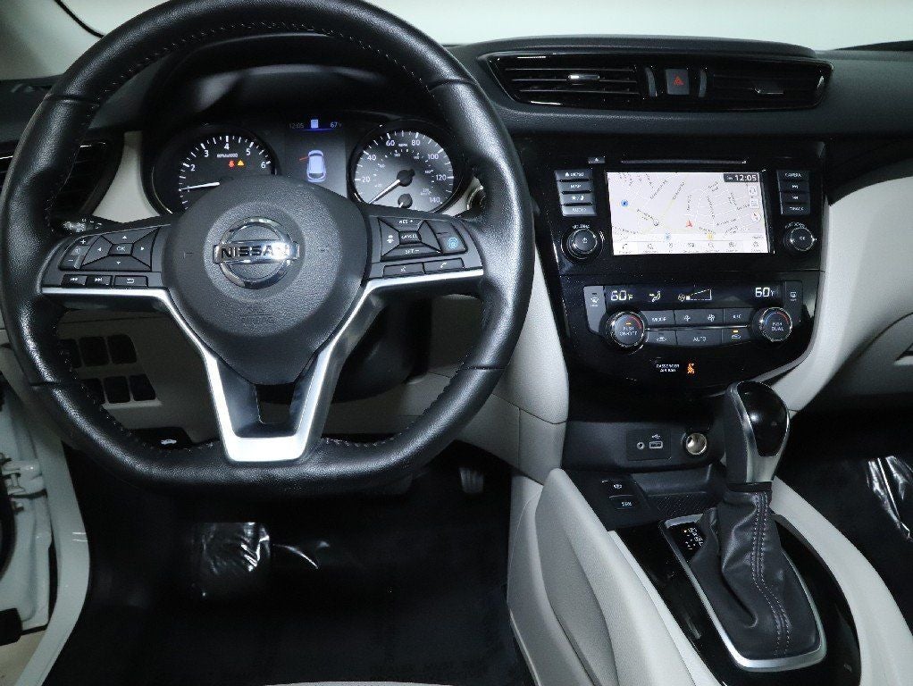 2022 Nissan Rogue Sport SL Premium AWD