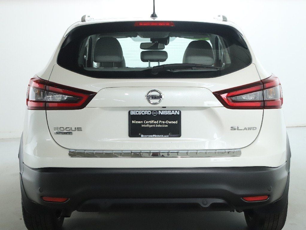 2022 Nissan Rogue Sport SL Premium AWD