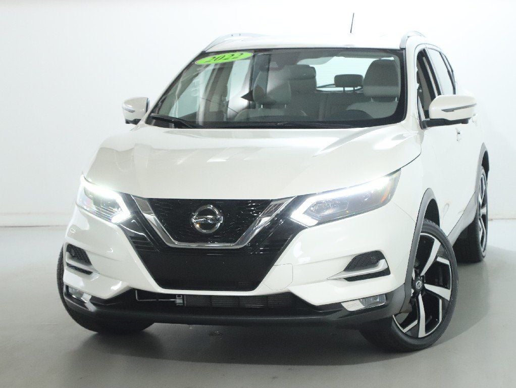 2022 Nissan Rogue Sport SL Premium AWD