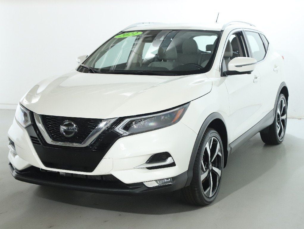 2022 Nissan Rogue Sport SL Premium AWD