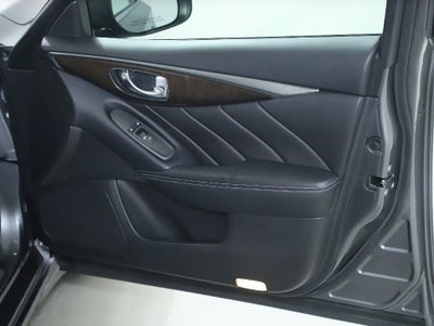 2018 INFINITI Q50 3.0t LUXE Essential AWD