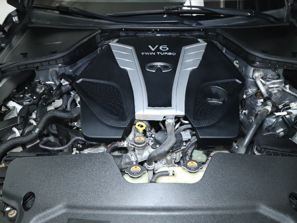 2018 INFINITI Q50 3.0t LUXE Essential AWD