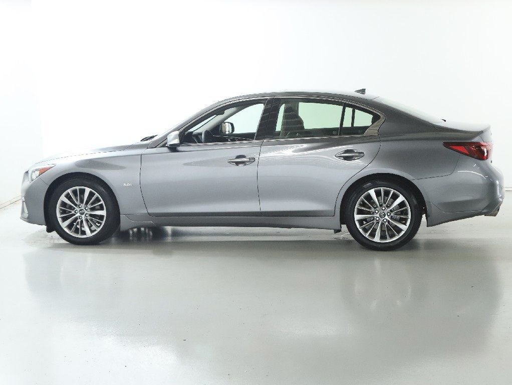 2018 INFINITI Q50 3.0t LUXE Essential AWD