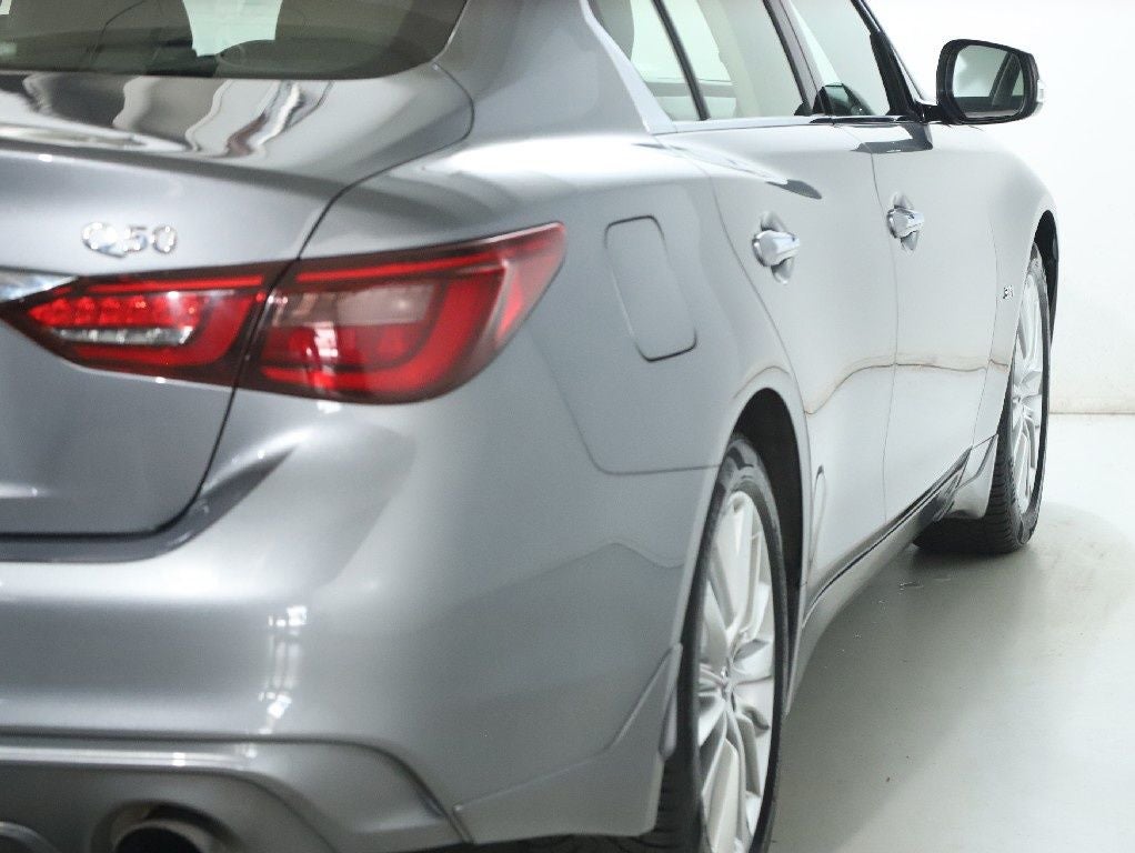 2018 INFINITI Q50 3.0t LUXE Essential AWD