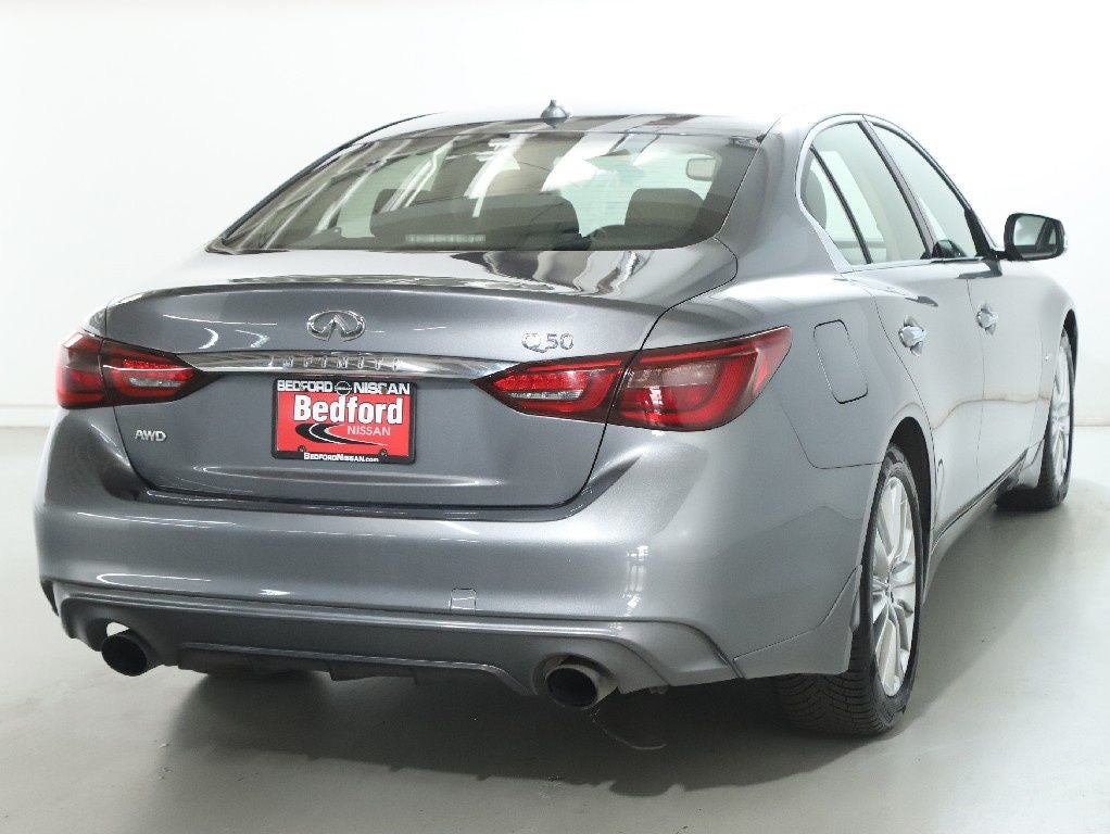 2018 INFINITI Q50 3.0t LUXE Essential AWD