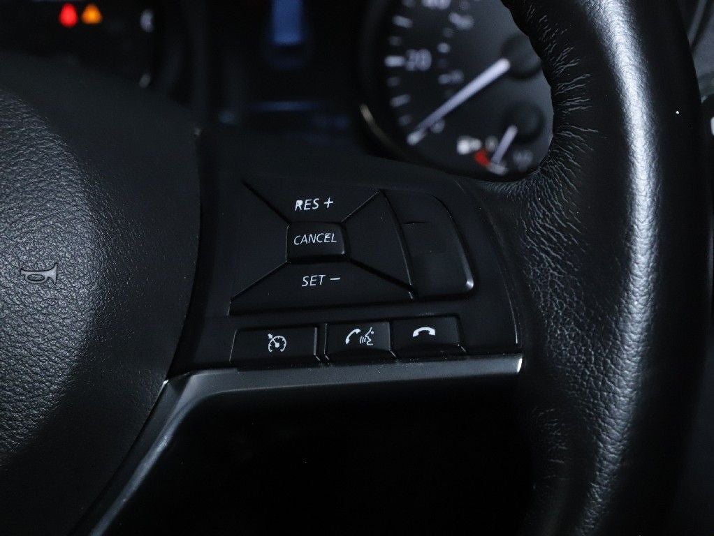 2017 Nissan Rogue SV Sun and Sound Touring AWD