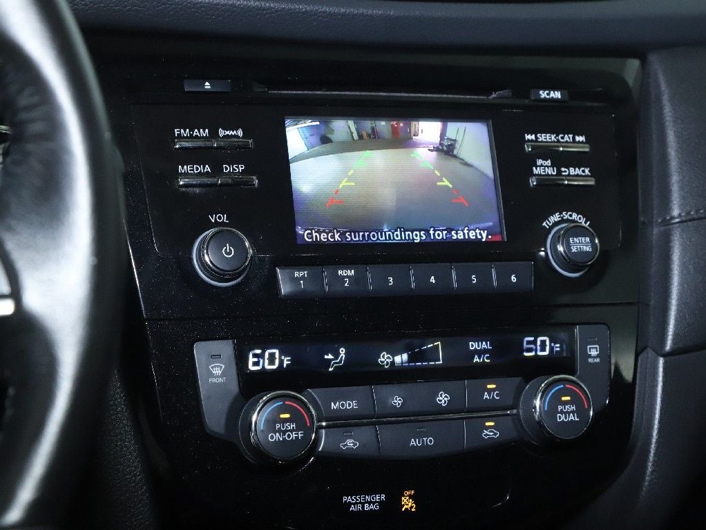 2017 Nissan Rogue SV Sun and Sound Touring AWD