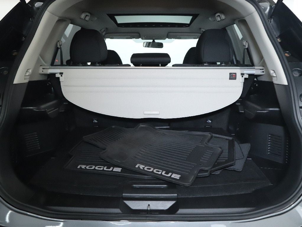 2017 Nissan Rogue SV Sun and Sound Touring AWD