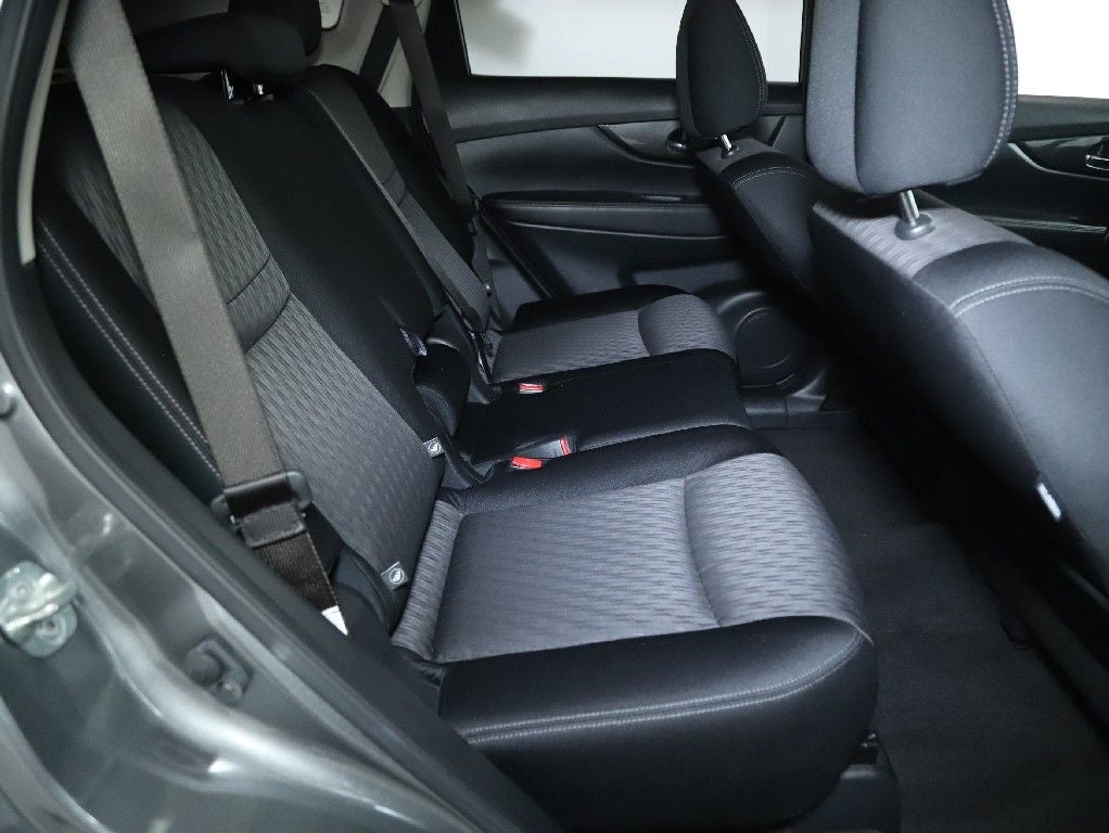 2017 Nissan Rogue SV Sun and Sound Touring AWD