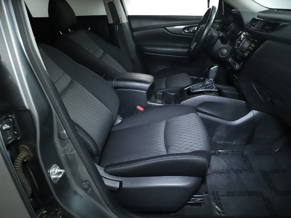 2017 Nissan Rogue SV Sun and Sound Touring AWD