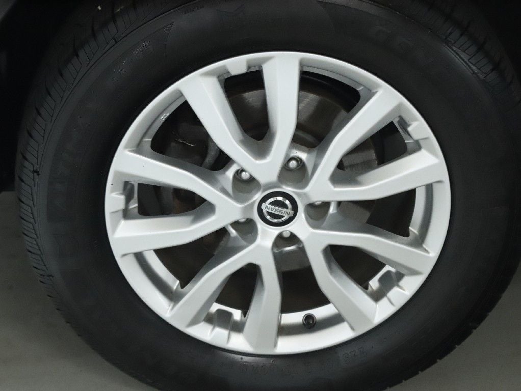 2017 Nissan Rogue SV Sun and Sound Touring AWD