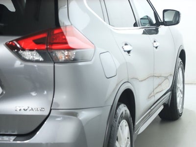 2017 Nissan Rogue SV Sun and Sound Touring AWD