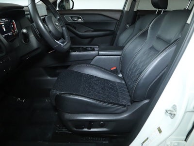 2021 Nissan Rogue Platinum AWD