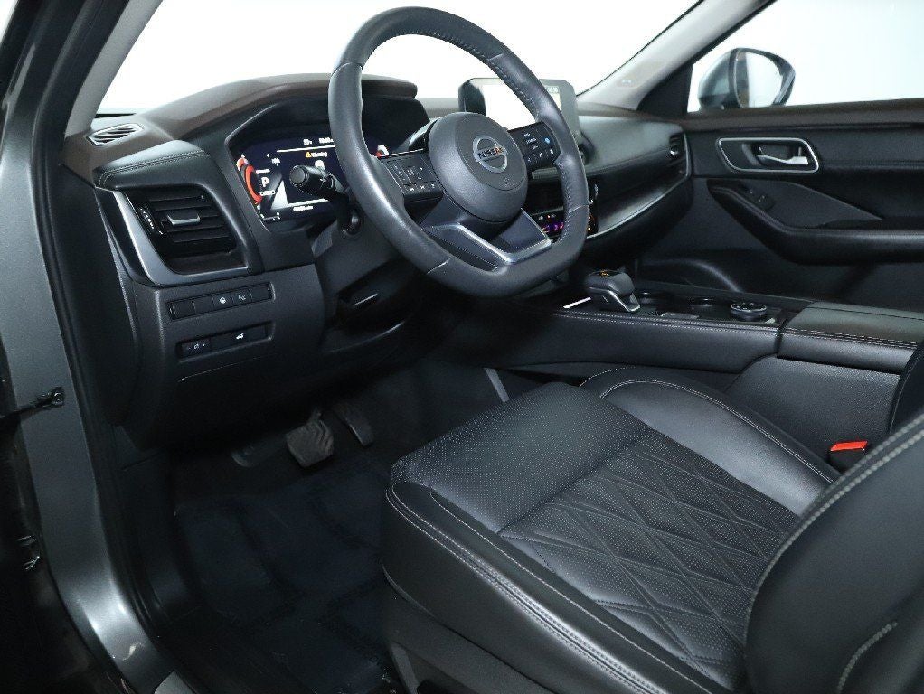 2021 Nissan Rogue Platinum AWD