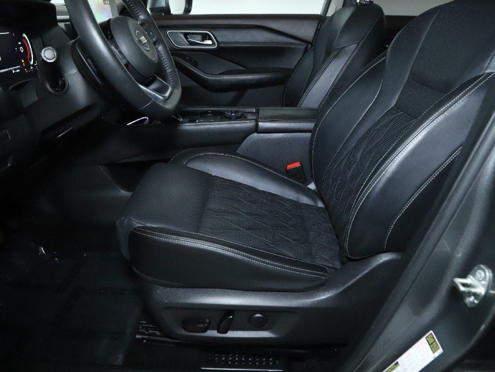 2021 Nissan Rogue Platinum AWD