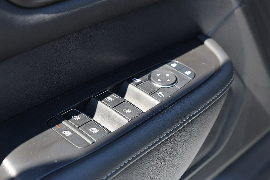 2026 Nissan Armada SV