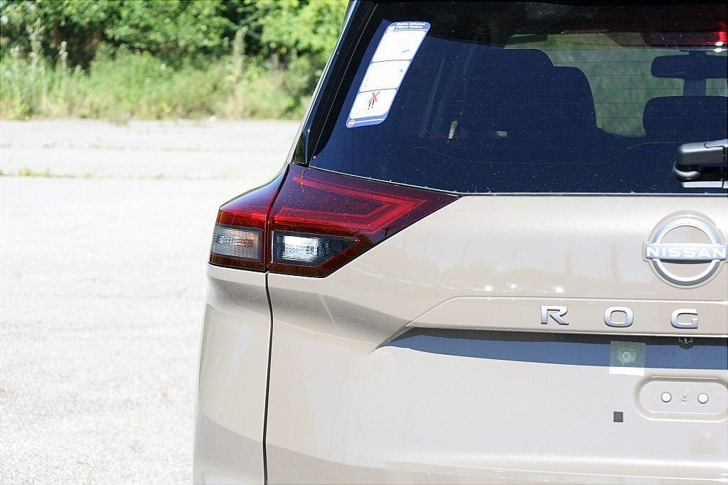2025 Nissan Rogue SL