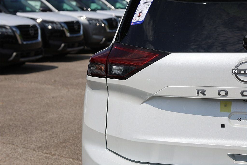 2025 Nissan Rogue SL