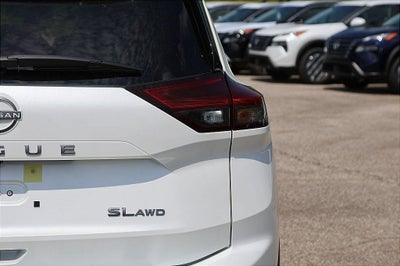 2025 Nissan Rogue SL