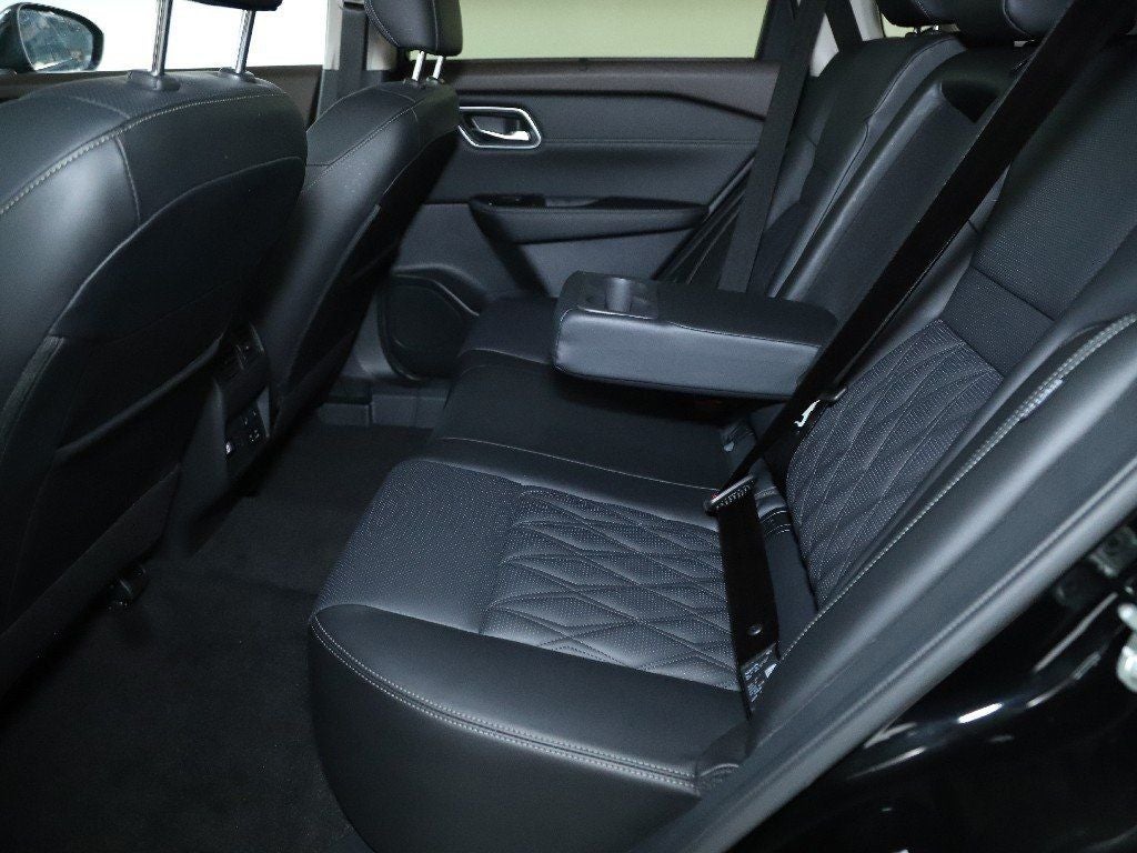 2023 Nissan Rogue Platinum Premium AWD