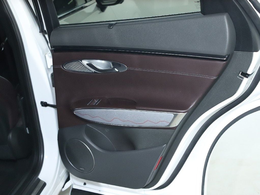 2022 Genesis GV70 2.5T Advanced Package AWD