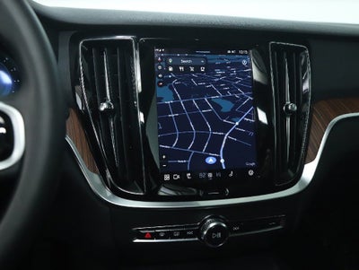2025 Volvo V60 Cross Country B5 Plus AWD
