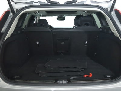2025 Volvo V60 Cross Country B5 Plus AWD