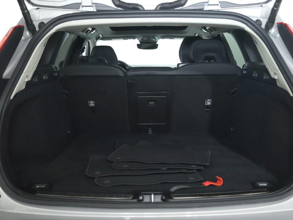 2025 Volvo V60 Cross Country B5 Plus AWD