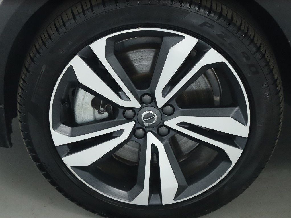 2025 Volvo V60 Cross Country B5 Plus AWD