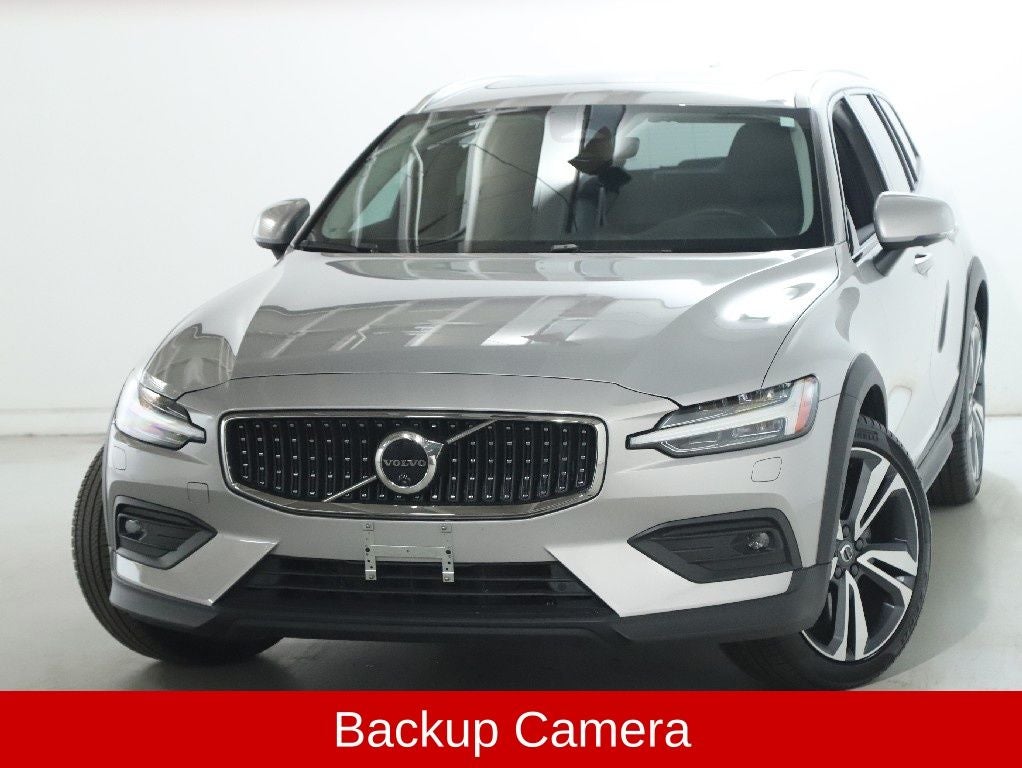 2025 Volvo V60 Cross Country B5 Plus AWD