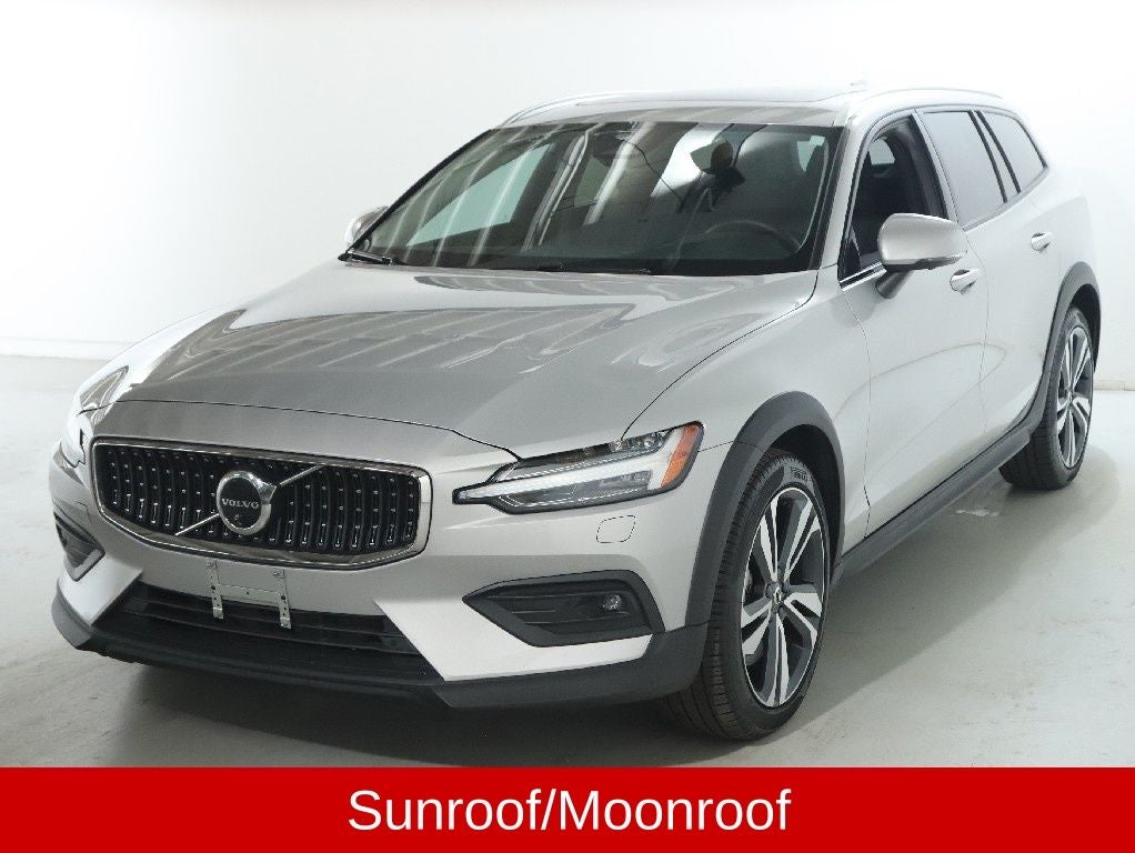 2025 Volvo V60 Cross Country B5 Plus AWD