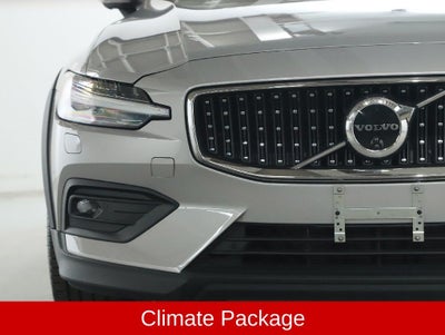 2025 Volvo V60 Cross Country B5 Plus AWD
