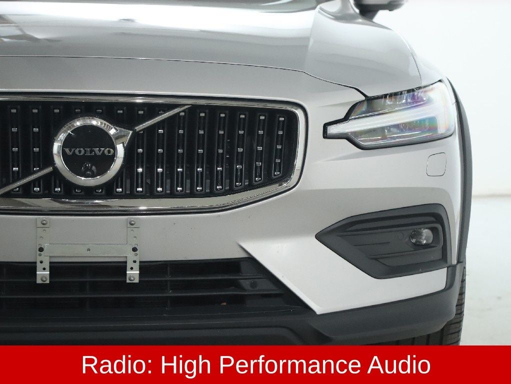 2025 Volvo V60 Cross Country B5 Plus AWD