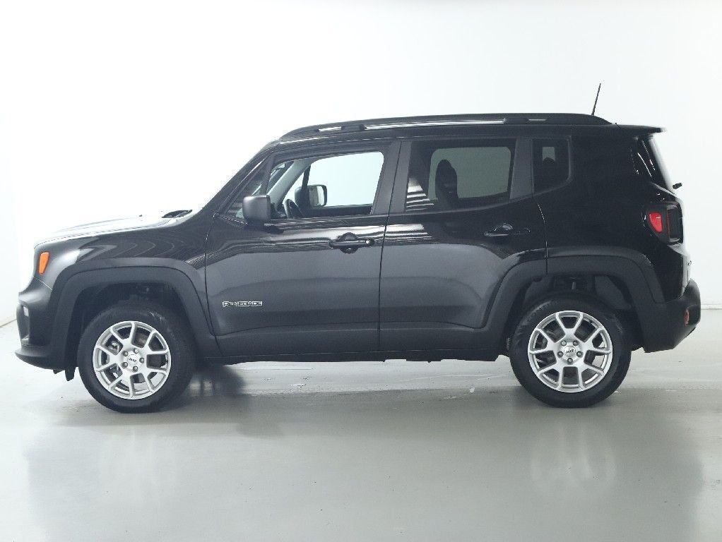 2022 Jeep Renegade Latitude 4WD